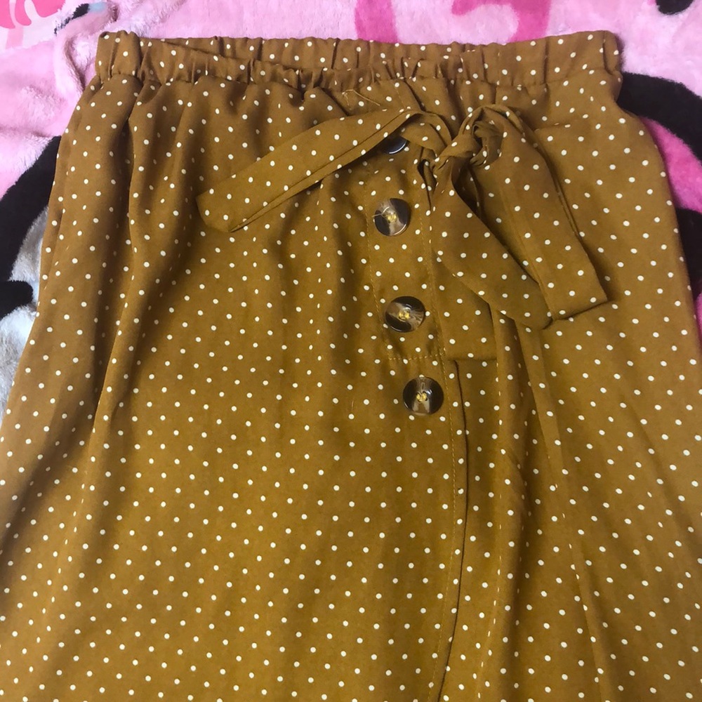Long flowy skirt with tie